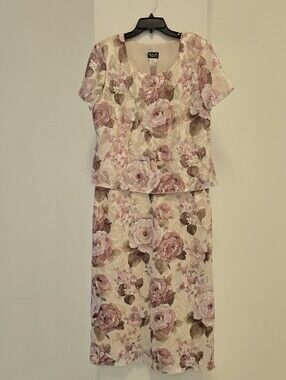 Vintage Floral Pink Cream Dress